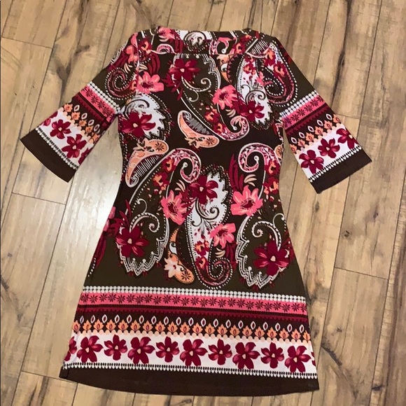 Dress - Picture 1 of 2